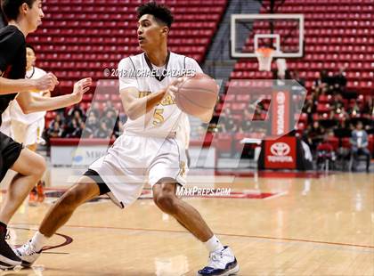Thumbnail 3 in El Camino vs. Santa Fe Christian (CIF SDS D1 Final) photogallery.