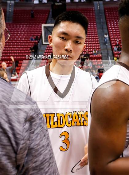 Thumbnail 1 in El Camino vs. Santa Fe Christian (CIF SDS D1 Final) photogallery.