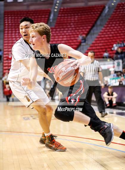 Thumbnail 3 in El Camino vs. Santa Fe Christian (CIF SDS D1 Final) photogallery.