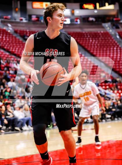 Thumbnail 2 in El Camino vs. Santa Fe Christian (CIF SDS D1 Final) photogallery.