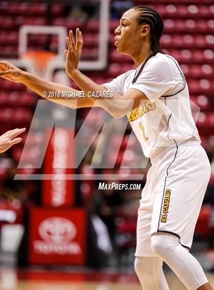 Thumbnail 3 in El Camino vs. Santa Fe Christian (CIF SDS D1 Final) photogallery.