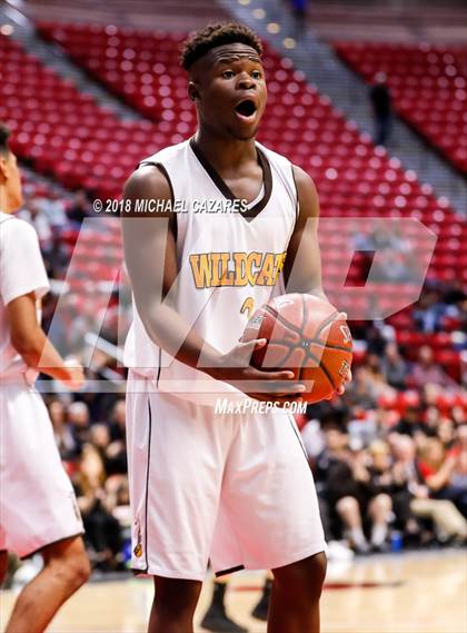 Thumbnail 1 in El Camino vs. Santa Fe Christian (CIF SDS D1 Final) photogallery.
