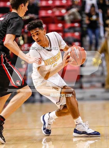 Thumbnail 3 in El Camino vs. Santa Fe Christian (CIF SDS D1 Final) photogallery.
