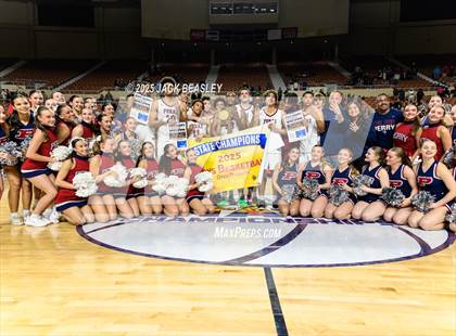 Thumbnail 3 in Perry vs Sunnyslope (AIA Open Final Awards) photogallery.