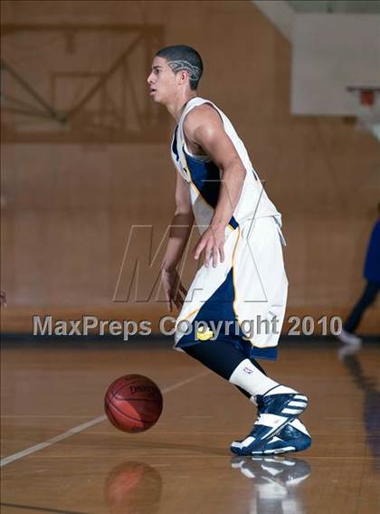 Thumbnail 2 in Campbell Hall vs. Newark Memorial (California Classic) photogallery.
