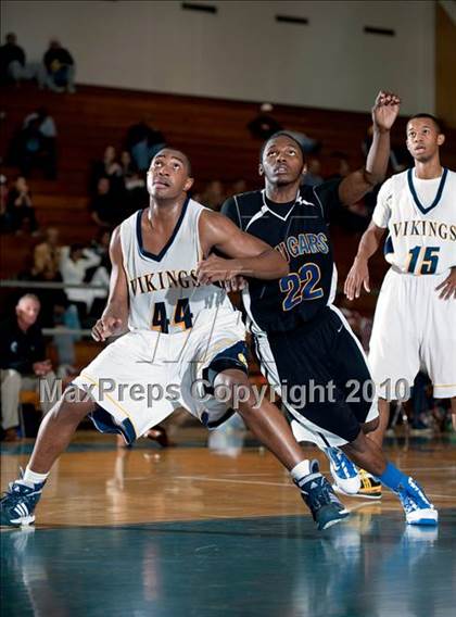 Thumbnail 1 in Campbell Hall vs. Newark Memorial (California Classic) photogallery.