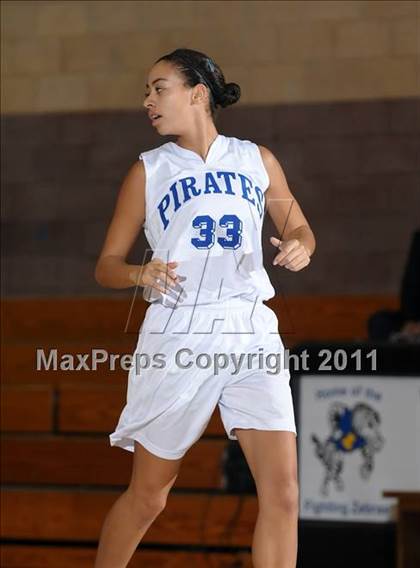 Thumbnail 3 in River City vs. Wheatland (Lincoln Invitational) photogallery.