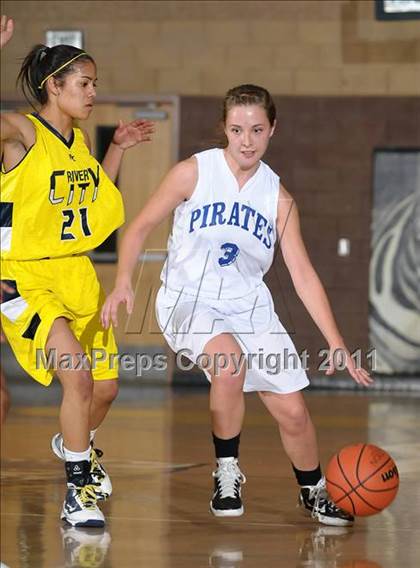 Thumbnail 1 in River City vs. Wheatland (Lincoln Invitational) photogallery.