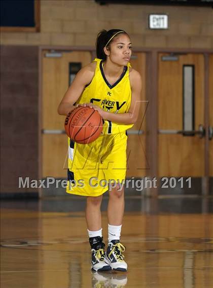 Thumbnail 1 in River City vs. Wheatland (Lincoln Invitational) photogallery.