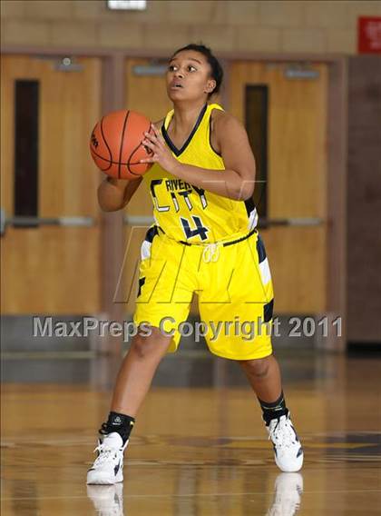 Thumbnail 2 in River City vs. Wheatland (Lincoln Invitational) photogallery.