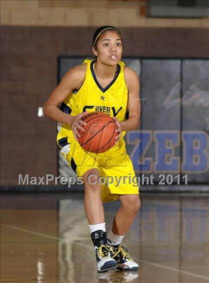 Thumbnail 2 in River City vs. Wheatland (Lincoln Invitational) photogallery.