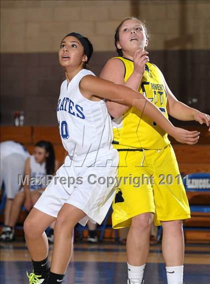 Thumbnail 2 in River City vs. Wheatland (Lincoln Invitational) photogallery.