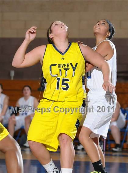Thumbnail 2 in River City vs. Wheatland (Lincoln Invitational) photogallery.