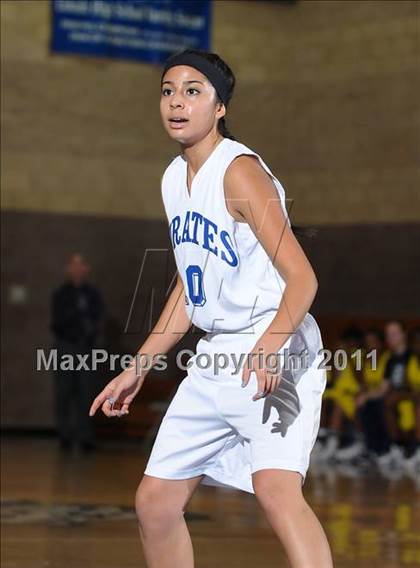 Thumbnail 3 in River City vs. Wheatland (Lincoln Invitational) photogallery.