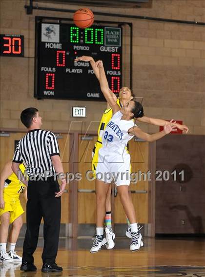 Thumbnail 1 in River City vs. Wheatland (Lincoln Invitational) photogallery.
