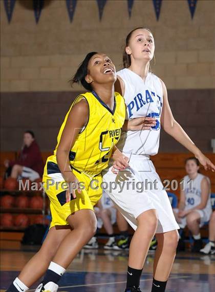 Thumbnail 3 in River City vs. Wheatland (Lincoln Invitational) photogallery.