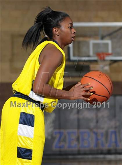 Thumbnail 2 in River City vs. Wheatland (Lincoln Invitational) photogallery.