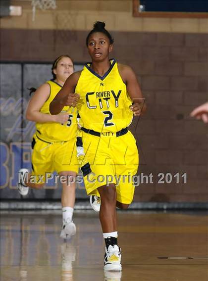 Thumbnail 2 in River City vs. Wheatland (Lincoln Invitational) photogallery.
