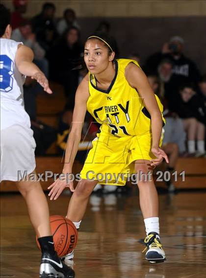 Thumbnail 1 in River City vs. Wheatland (Lincoln Invitational) photogallery.