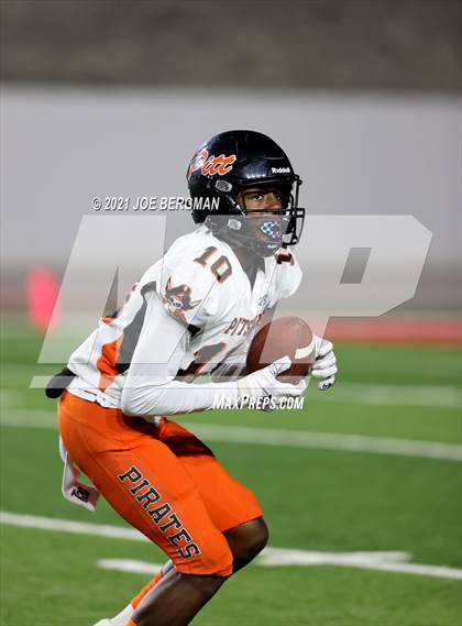 Thumbnail 2 in Pittsburg @ Liberty (CIF D1-A Northern Regional Final) photogallery.