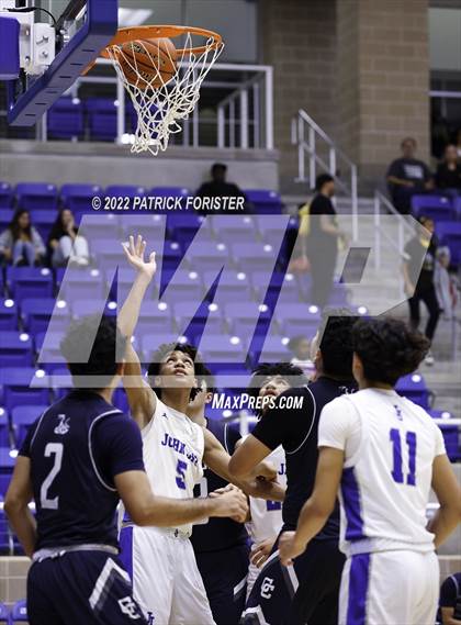 Thumbnail 2 in Central Catholic @ Jay photogallery.
