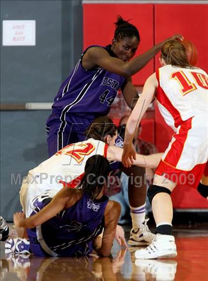 Thumbnail 1 in Marlborough vs. Woodbridge (CIF SS D3-AA Final) photogallery.