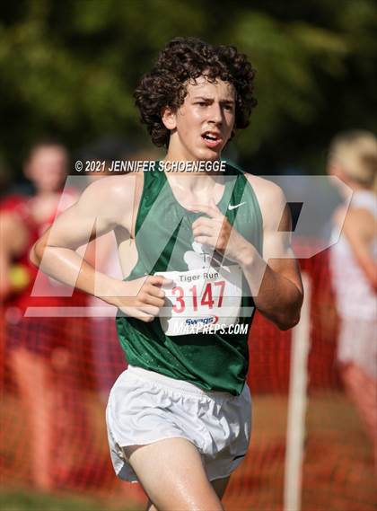 Thumbnail 1 in St. Xavier Tiger Run (Boys) photogallery.
