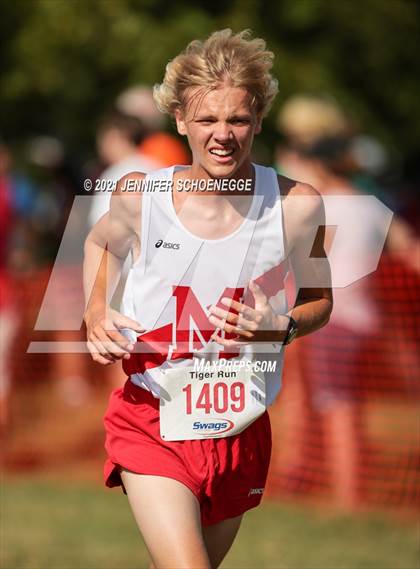 Thumbnail 3 in St. Xavier Tiger Run (Boys) photogallery.