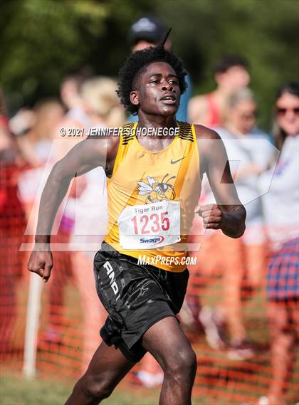 Thumbnail 3 in St. Xavier Tiger Run (Boys) photogallery.