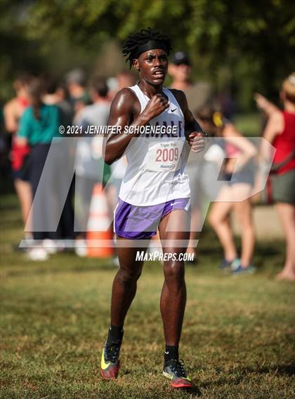 Thumbnail 2 in St. Xavier Tiger Run (Boys) photogallery.
