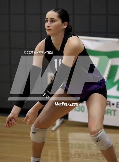 Thumbnail 2 in Salpointe Catholic vs. Rincon/University (Lancer Invitational) photogallery.