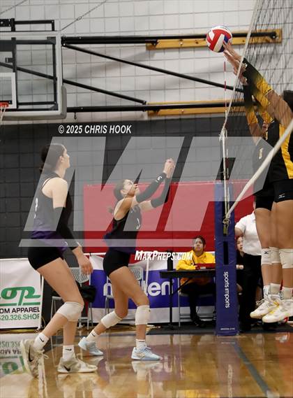 Thumbnail 2 in Salpointe Catholic vs. Rincon/University (Lancer Invitational) photogallery.