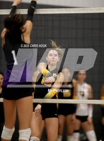 Thumbnail 2 in Salpointe Catholic vs. Rincon/University (Lancer Invitational) photogallery.