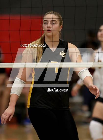 Thumbnail 3 in Salpointe Catholic vs. Rincon/University (Lancer Invitational) photogallery.