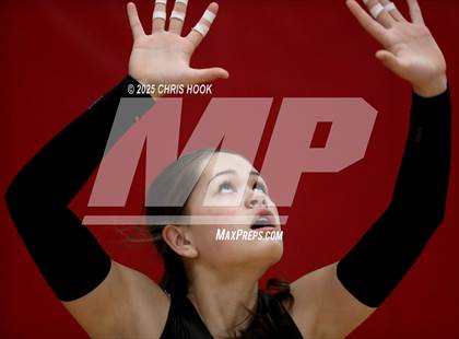 Thumbnail 2 in Salpointe Catholic vs. Rincon/University (Lancer Invitational) photogallery.