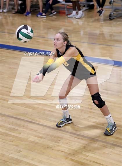Thumbnail 1 in Salpointe Catholic vs. Rincon/University (Lancer Invitational) photogallery.