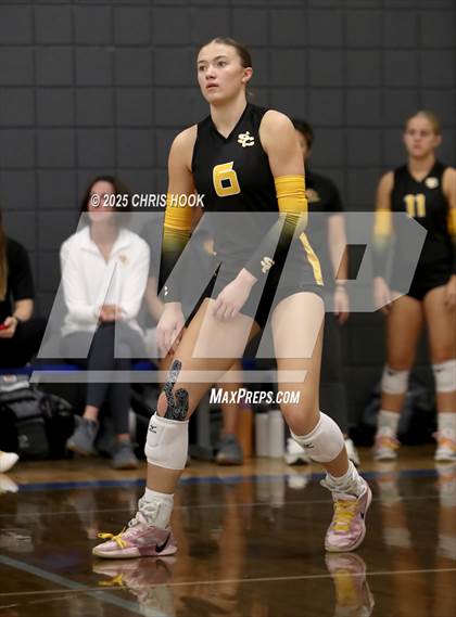 Thumbnail 3 in Salpointe Catholic vs. Rincon/University (Lancer Invitational) photogallery.