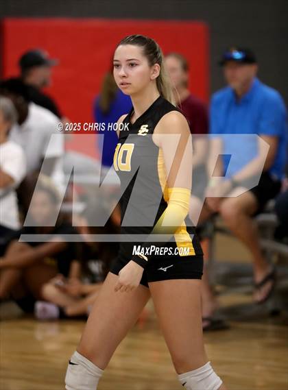 Thumbnail 2 in Salpointe Catholic vs. Rincon/University (Lancer Invitational) photogallery.