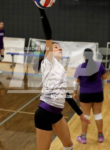 Thumbnail 1 in Salpointe Catholic vs. Rincon/University (Lancer Invitational) photogallery.