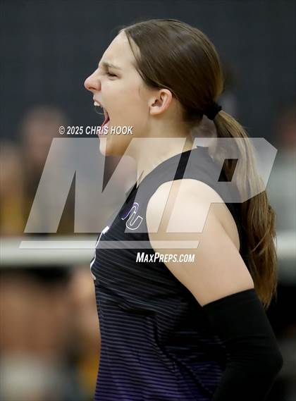 Thumbnail 1 in Salpointe Catholic vs. Rincon/University (Lancer Invitational) photogallery.