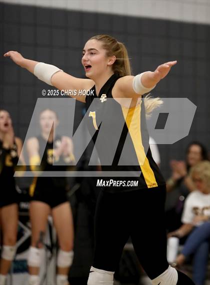 Thumbnail 1 in Salpointe Catholic vs. Rincon/University (Lancer Invitational) photogallery.