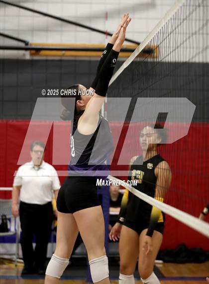 Thumbnail 1 in Salpointe Catholic vs. Rincon/University (Lancer Invitational) photogallery.
