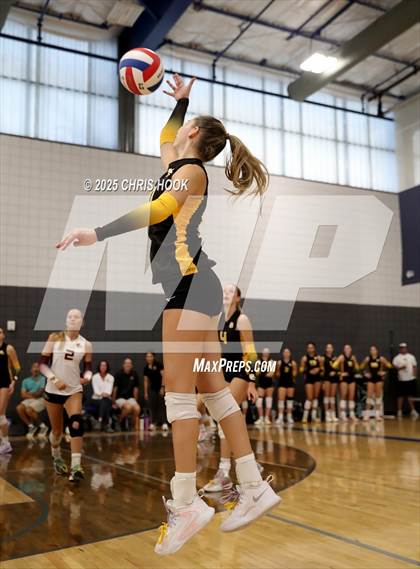 Thumbnail 2 in Salpointe Catholic vs. Rincon/University (Lancer Invitational) photogallery.