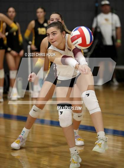 Thumbnail 2 in Salpointe Catholic vs. Rincon/University (Lancer Invitational) photogallery.