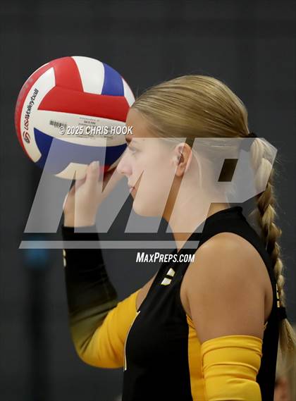 Thumbnail 1 in Salpointe Catholic vs. Rincon/University (Lancer Invitational) photogallery.