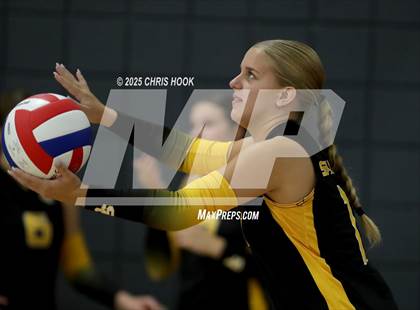 Thumbnail 1 in Salpointe Catholic vs. Rincon/University (Lancer Invitational) photogallery.