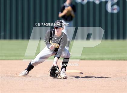 Thumbnail 1 in Bonham vs. Crandall (UIL 4A Region II Bi-District Playoff) photogallery.