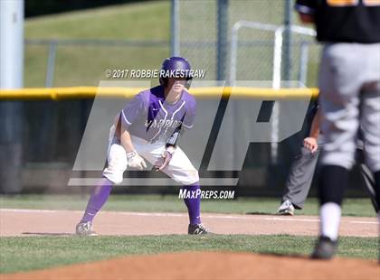 Thumbnail 1 in Bonham vs. Crandall (UIL 4A Region II Bi-District Playoff) photogallery.