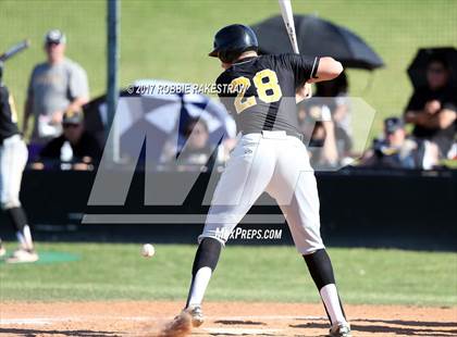 Thumbnail 3 in Bonham vs. Crandall (UIL 4A Region II Bi-District Playoff) photogallery.