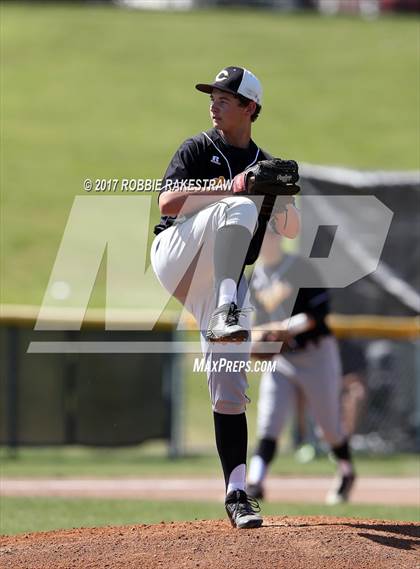 Thumbnail 3 in Bonham vs. Crandall (UIL 4A Region II Bi-District Playoff) photogallery.